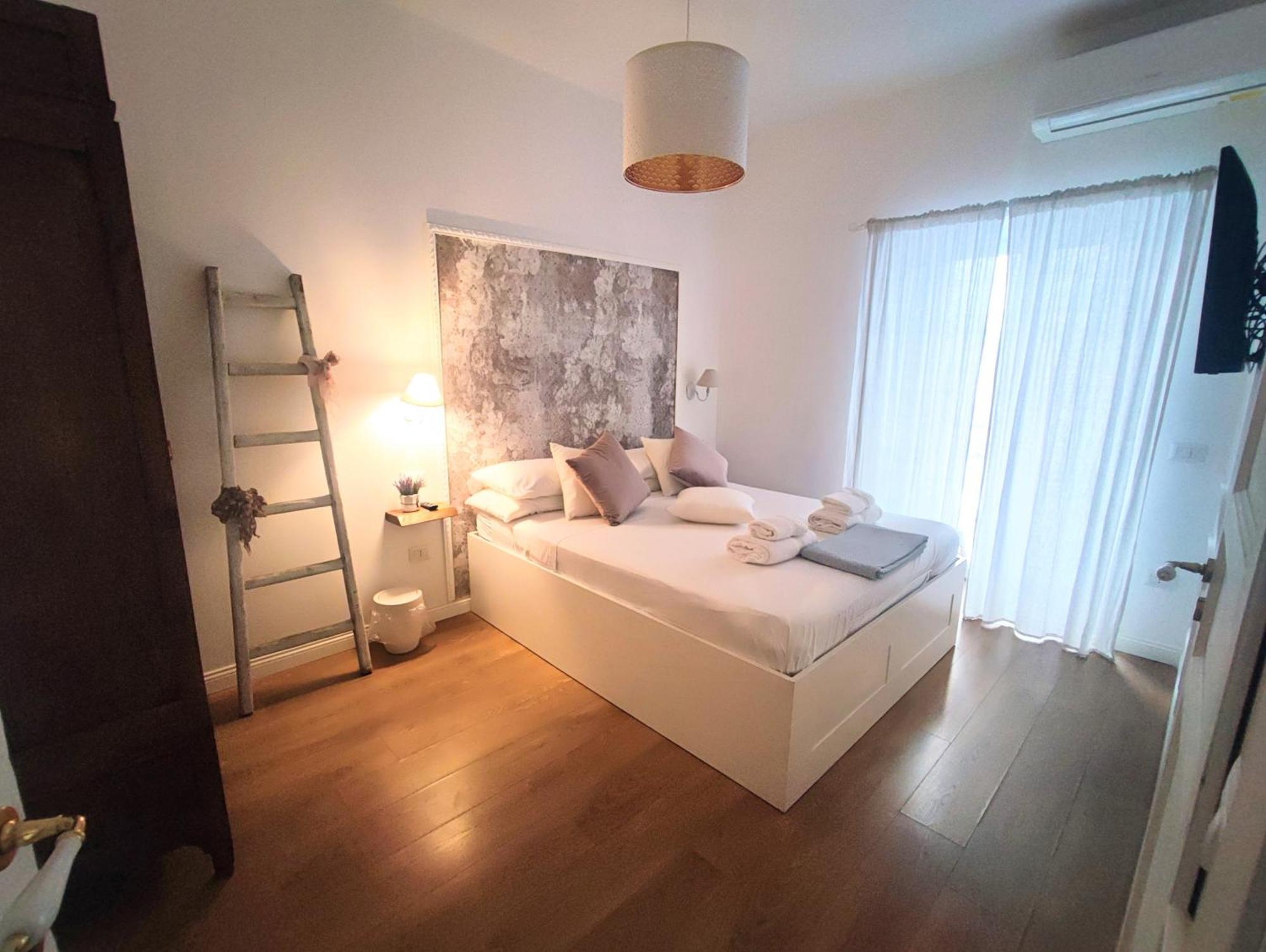 Annamaria Rooms Nápoles Habitación foto